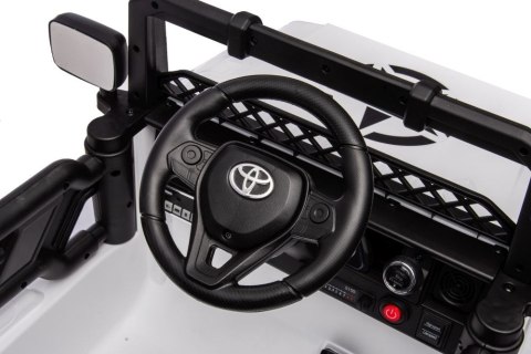 Auto Na Akumulator Toyota FJ Biała 4x4 LEAN CARS
