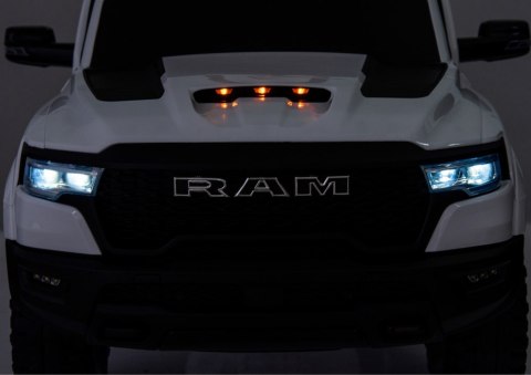 Auto Na Akumulator ZB618 Dodge Ram Biały LEAN CARS