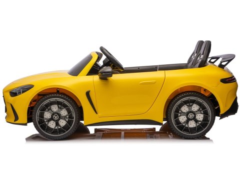 Auto Na Akumulator Mercedes GT63 AMG DK-GT63 24V Żółty LEAN CARS