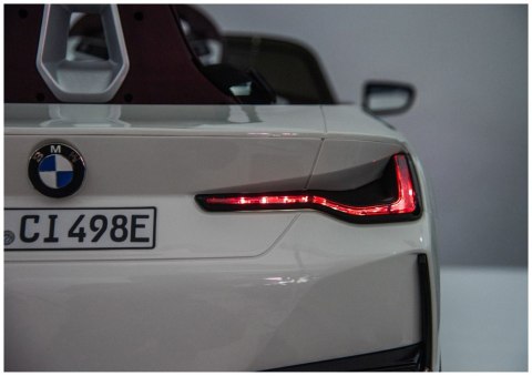 Auto Na Akumulator BMW i4 4x4 JE1009 Biały LEAN CARS