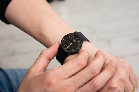 ZEGAREK UNISEX CASIO MQ-24-1ELDF + BOX Casio